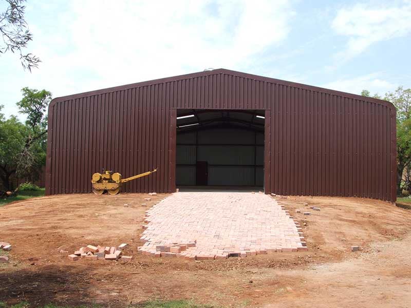 Bullnose Chromadek cladding detail on a 15 metre steel structure in Pretoria